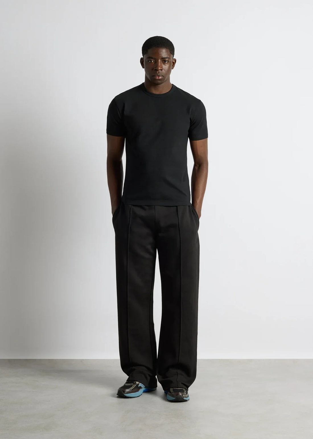 Schwarzes Slim Fit T-Shirt